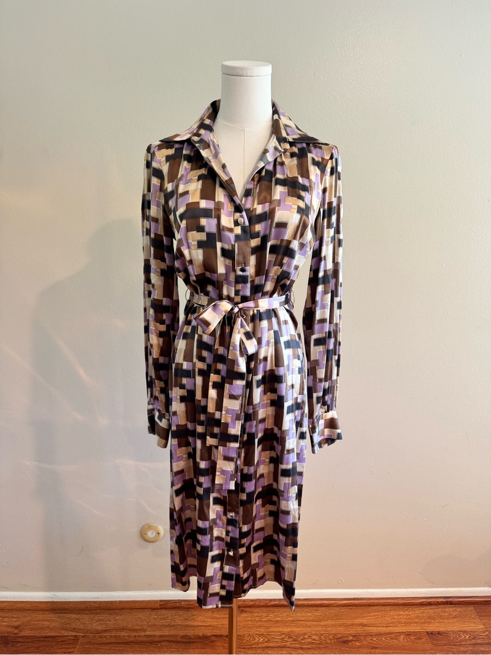 Vintage Y2K Bisou Bisou 95% Silk Geometric Midi Shirt Dress in Purple and Brown